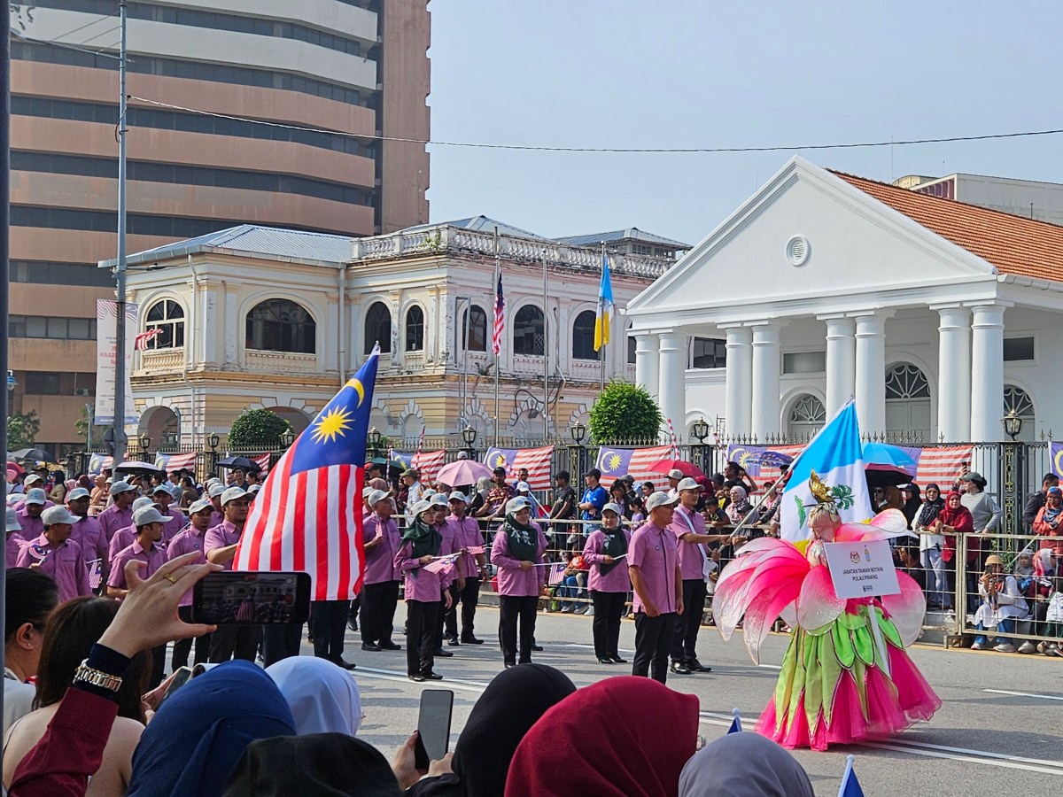 Travels in Malaysia: History, Independence Day Parade, and&nbsp;Food!