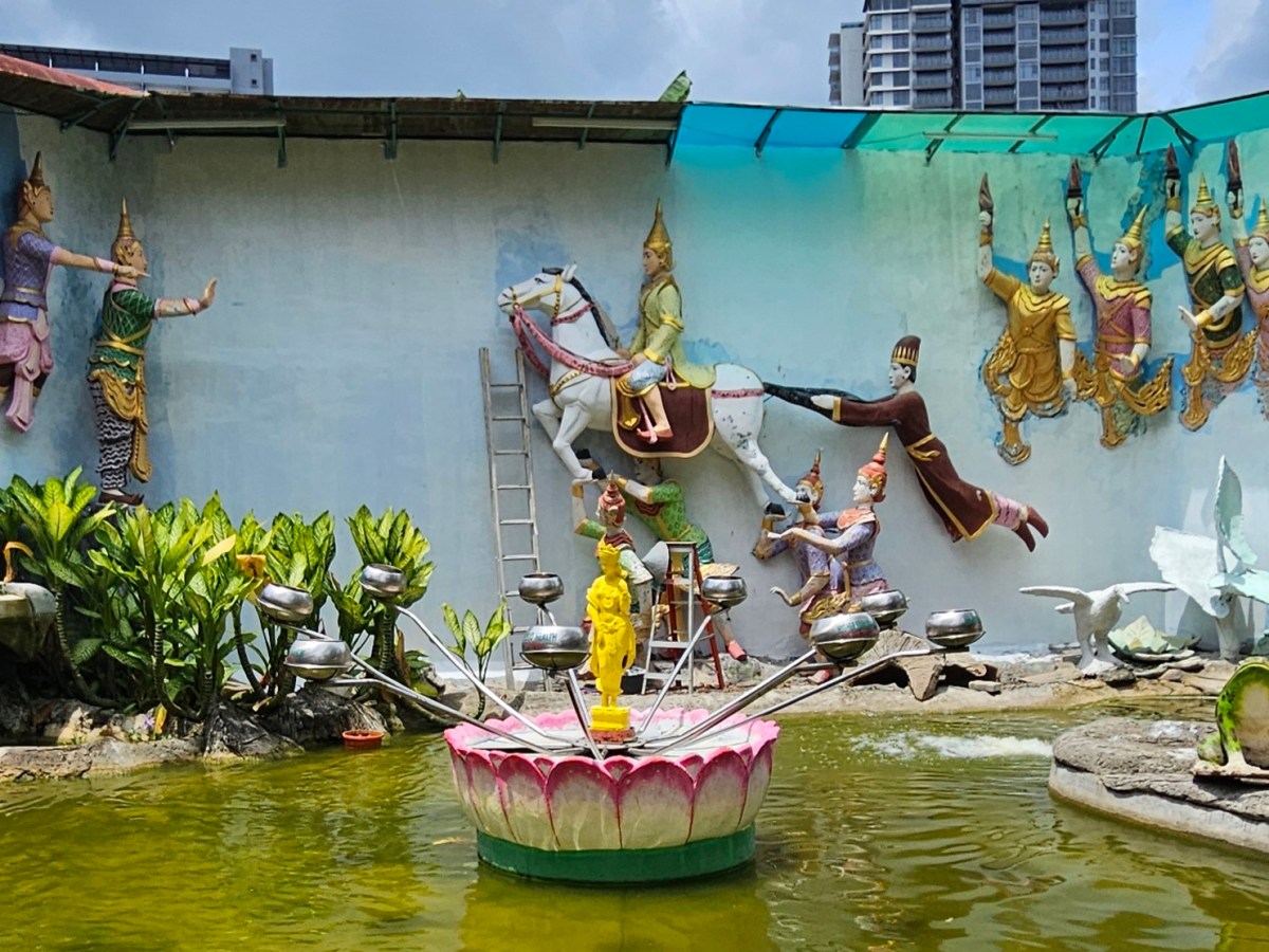 Travels in Penang/George Town: Buddhist Temples, Botanic Gardens, and a trip up Penang&nbsp;Hill