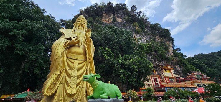 Travels in Ipoh: Cave&nbsp;Temples