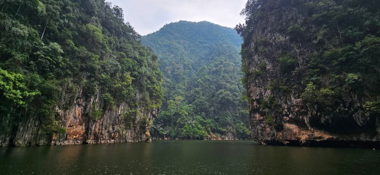 Travels in Ipoh: Mirror Lake, Gunung Lang Waterfall, and bonus cave&nbsp;temple